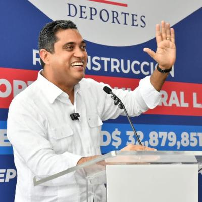 Ministro Kelvin Cruz: MIDEREC invierte 32,8 millones de pesos para la reconstrucción del Club La Matica