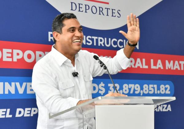 Ministro Kelvin Cruz: MIDEREC invierte 32,8 millones de pesos para la reconstrucción del Club La Matica