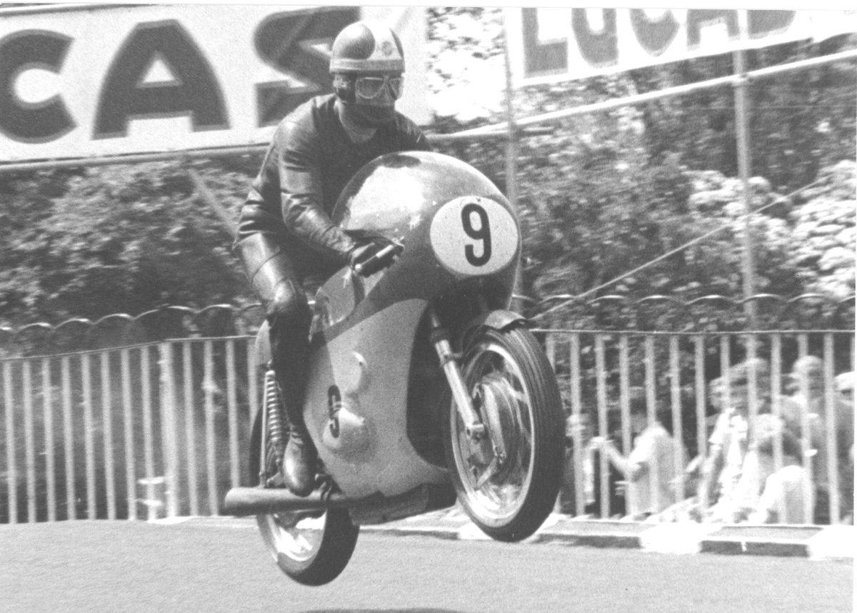 isla-de-man-1967-agostini