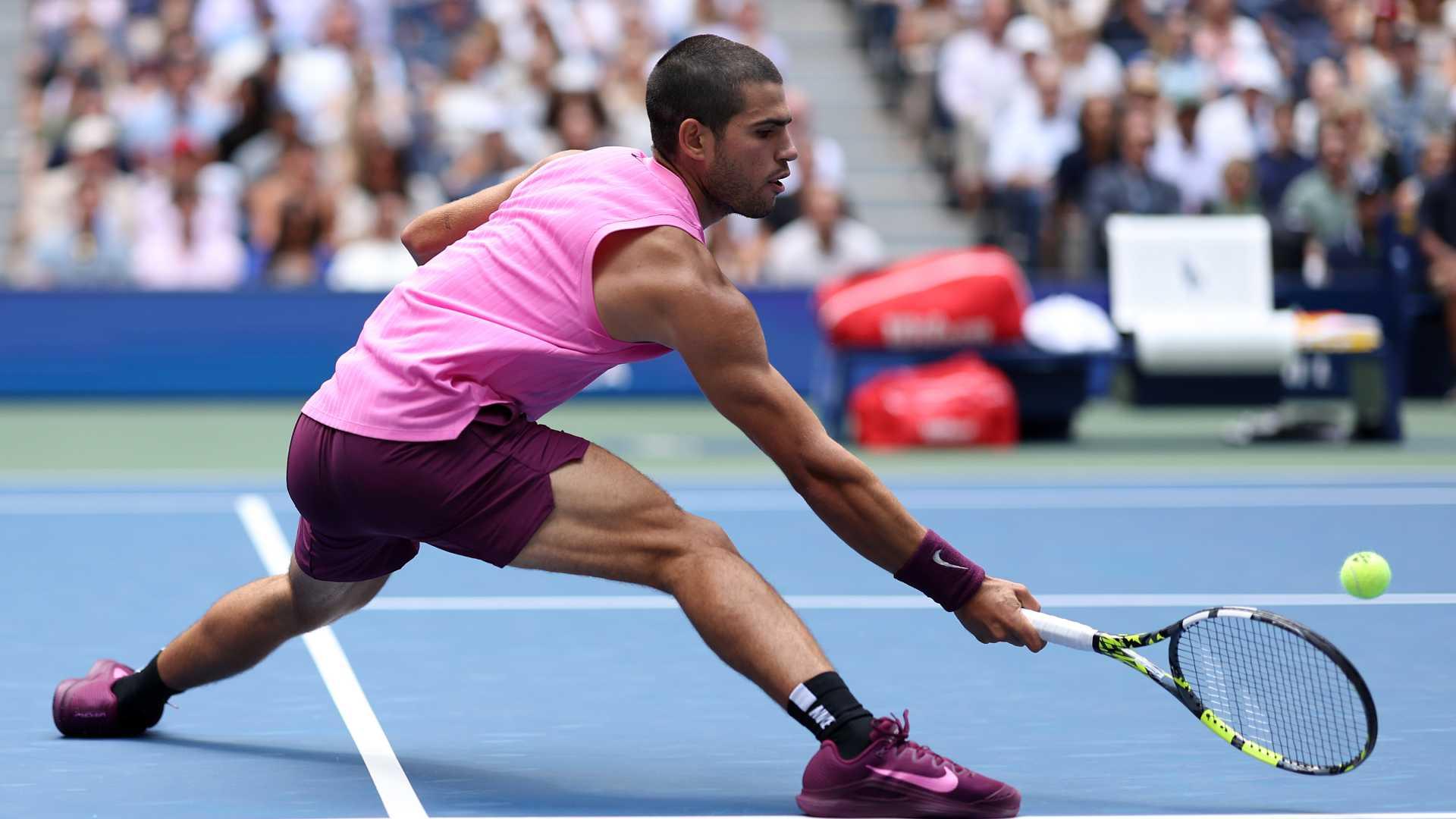 alcaraz-us-open-2025-tuesday-slide