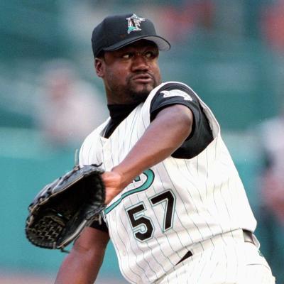 Marlins conmemoran 25 años desde que Alfonseca se convirtió en el primer Marlin en liderar salvamentos en la Liga Nacional