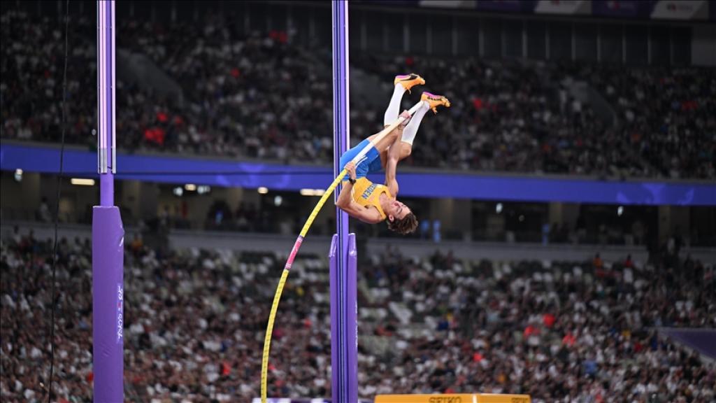 Armand Duplantis: otro vuelo hacia el mito