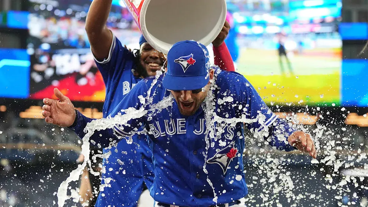 Blue-Jays-Astros-2-1