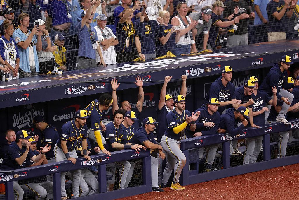 brewers-dugout-festejos