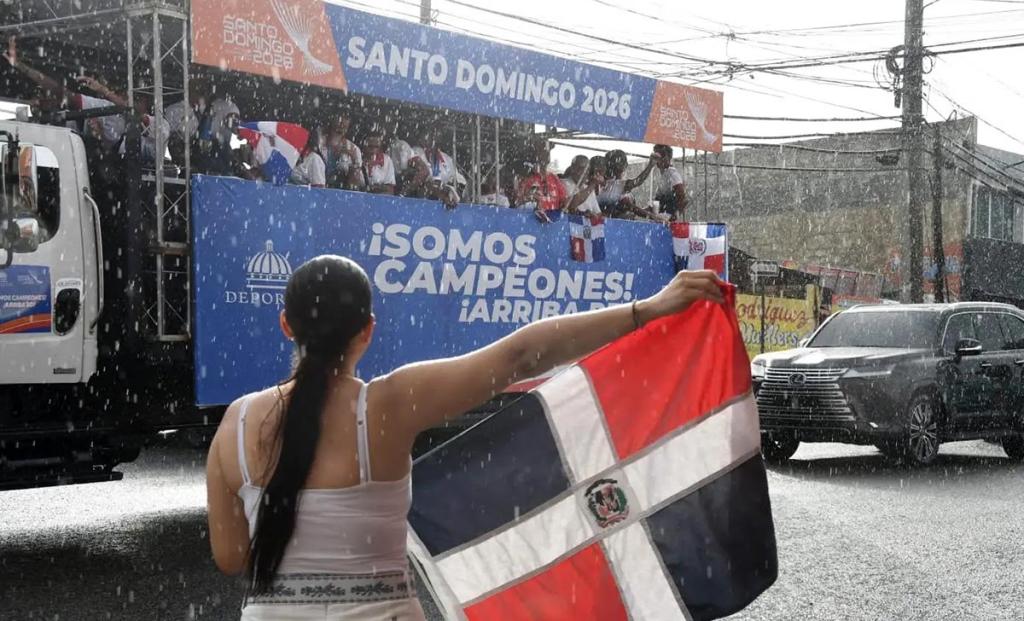 El pueblo dominicano salió a las calles para celebrar a sus héroes olímpicos de Santo Domingo 2026