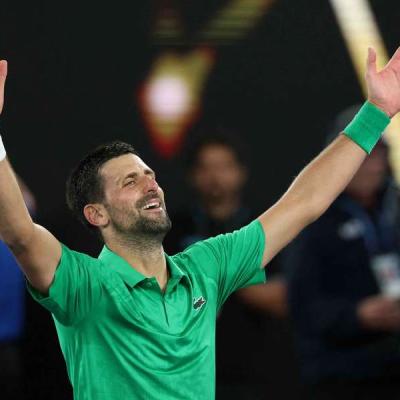 Abierto de Australia: Novak Djokovic vence a Jannik Sinner en épica semifinal y avanza a la final ante Carlos Alcaraz