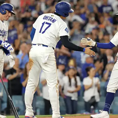 Poder dominicano para los Dodgers: Teoscar Hernández sacude el diamante con dos jonrones decisivos