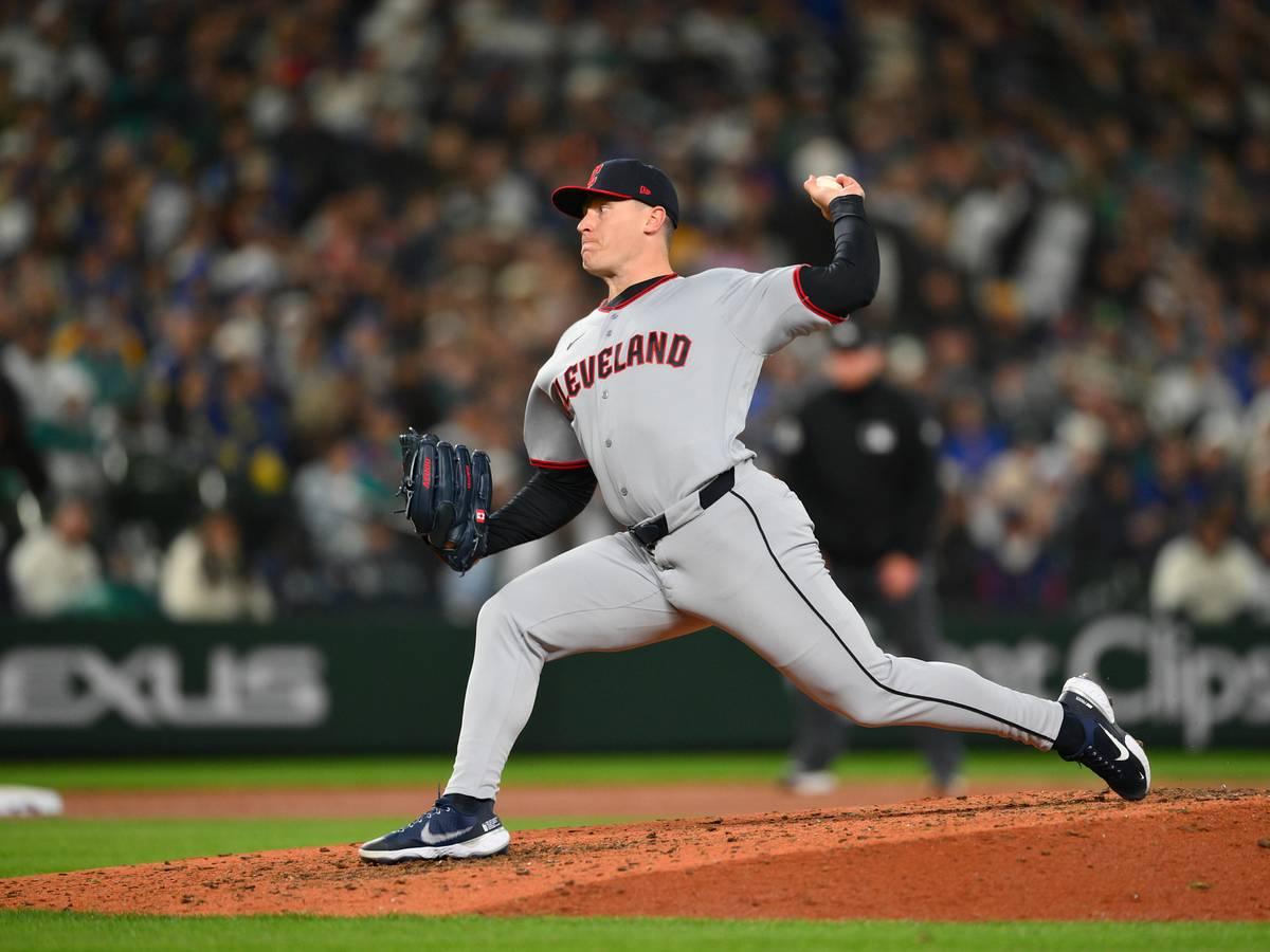 erik-sabrowski-pitcher-guardians