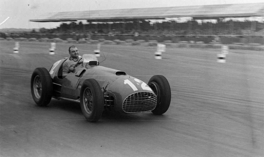 Formula-1-ferrari-froilan-gonzalez