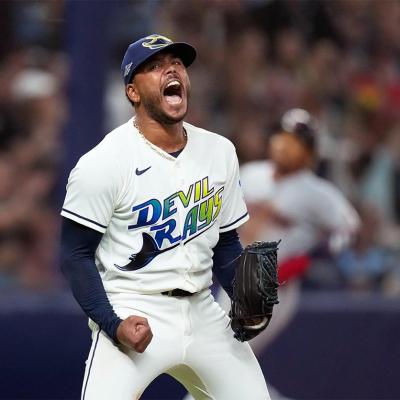 Freddy Peralta, intratable en la lomita: Tampa Bay empata la Serie de Campeonato ante Cleveland