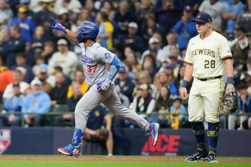 Dodgers-Teoscar-Hernandez