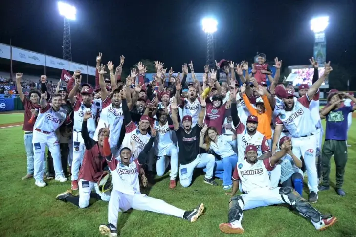 Gigantes-del-Cibao-clasificados