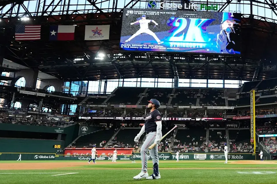 jakob-degrom-texas-pitcher-2k
