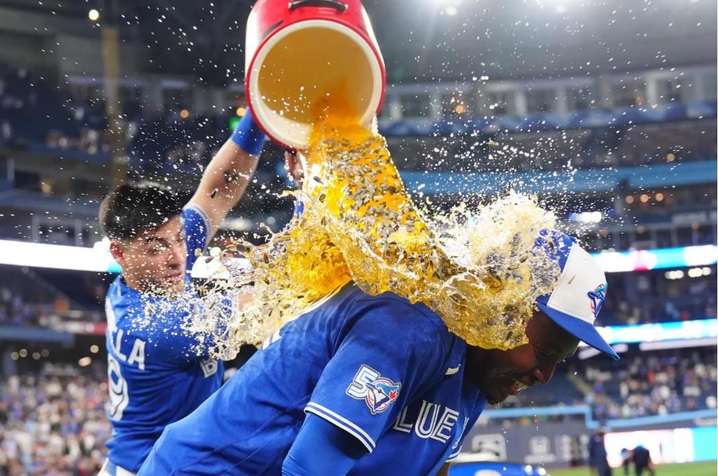 jesus-sanchez-blue-jays-festejos