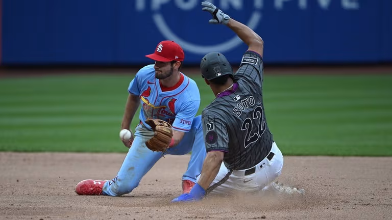 Juan-Soto-roba-base-1