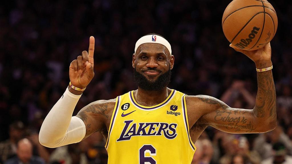 LeBron James extiende su racha récord a 22 All-Star consecutivos