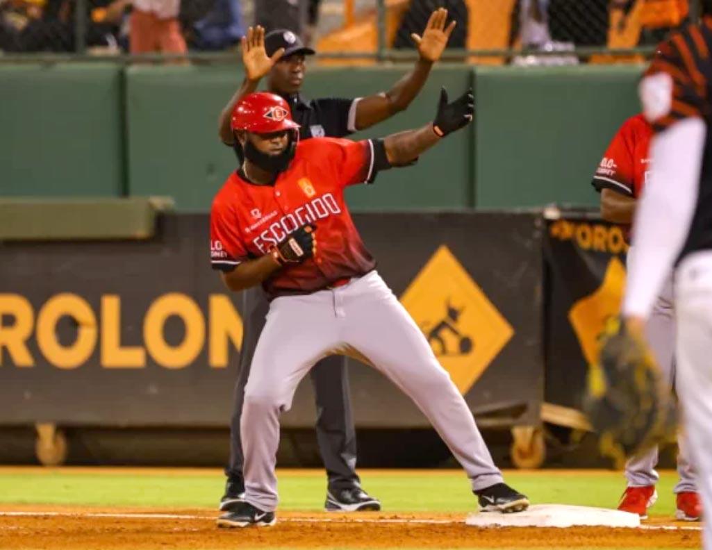 Leones-vs-toros-serie-final-1