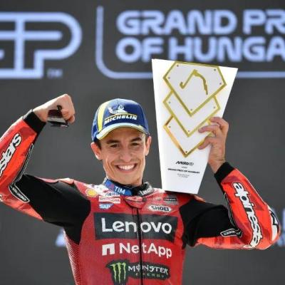 Marc Márquez alcanza las 100 victorias con una exhibición en el accidentado GP de Hungría