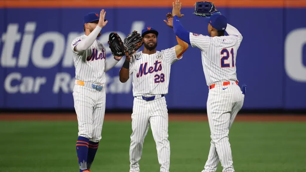 ¡Jonrón tras jonrón! Mets se imponen 8-3 a los Padres con bateo explosivo