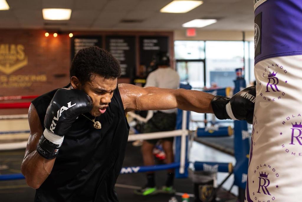 Michel “La Zarza” Rivera regresa al ring para enfrentar al mexicano Néstor Luna