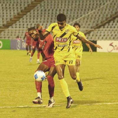 Central FC supera 2-0 a Moca FC y hunde sus esperanzas en la Caribbean Cup