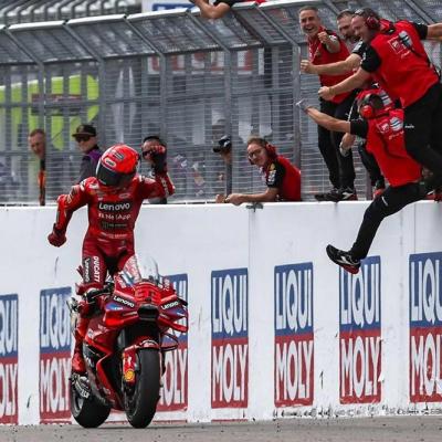 Marc Márquez vuelve a reinar en Sachsenring y da otro paso hacia el título de MotoGP