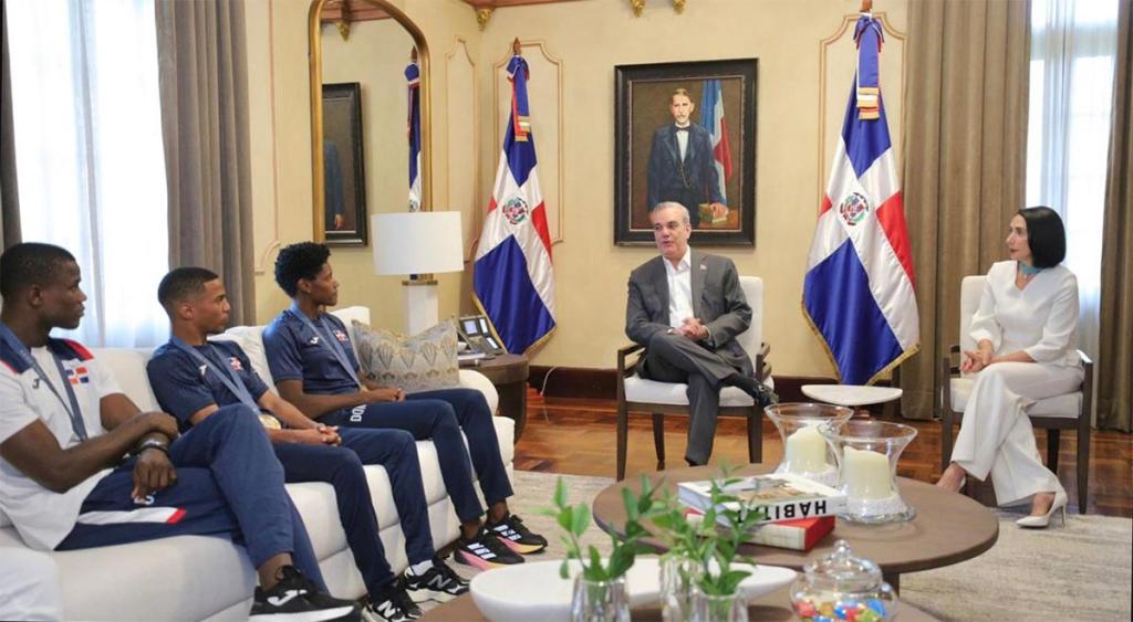 Ecos de los JCC: Abinader incorpora a los medallistas de Santo Domingo 2026 al PARNI y duplica los fondos del programa