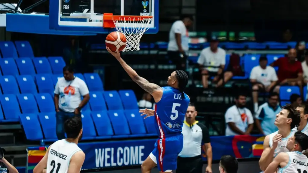 República Dominicana vence a Argentina 84-83 en la AmeriCup: ambos equipos sancionados por desmanes