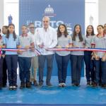 Presidente Luis Abinader entrega techado deportivo en Rancho Arriba