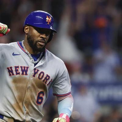 Marte lo hace todo: jonrón, doble robo y asistencia decisiva en victoria 9-2 de los Mets sobre los Bravos