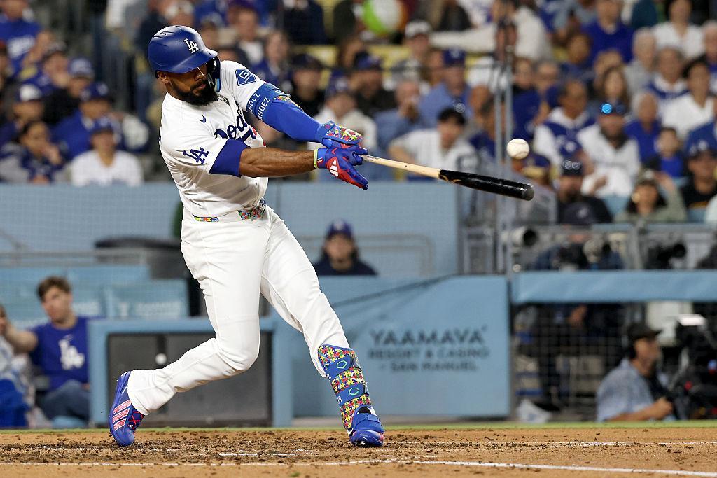 teoscar-hernandez-dodgers-swing