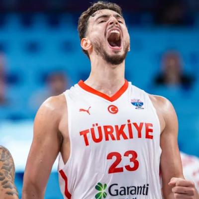 Turquía sorprende en cuartos y alcanza semifinales del EuroBasket con un triple-doble de Şengün