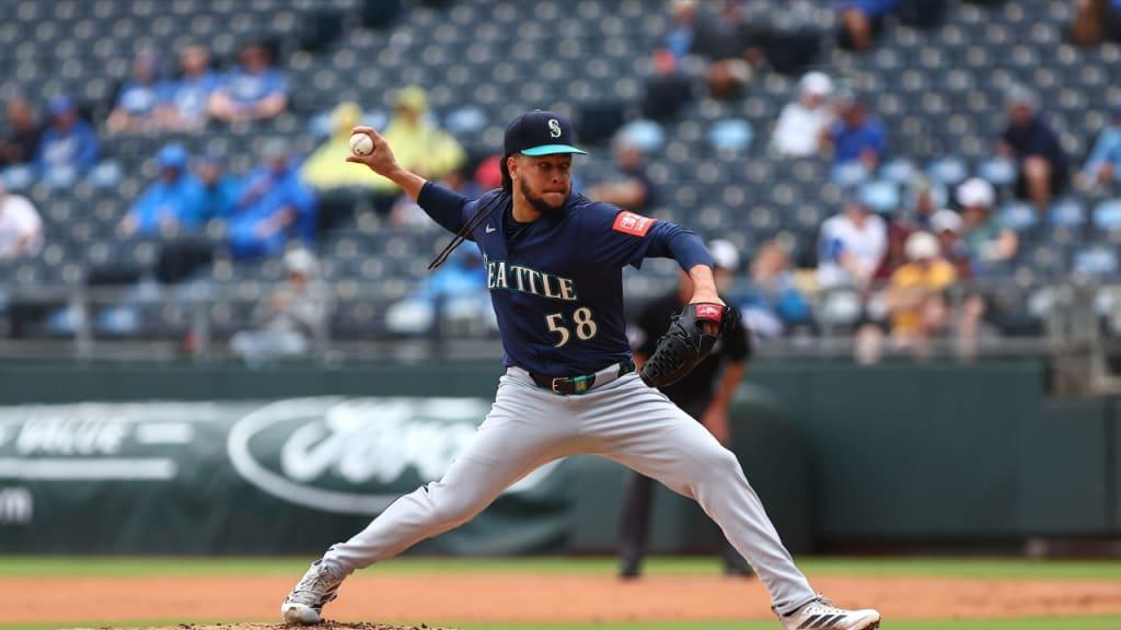 Castillo brilla en la lomita y los Mariners se colocan en la cima del Oeste
