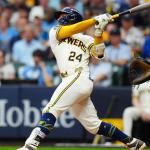 Milwaukee golpea primero y toma ventaja sobre los Dodgers en el Family Field