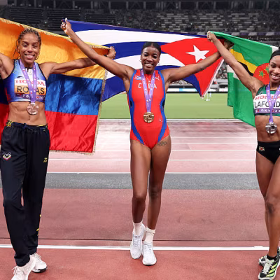 Leyanis Pérez le quita la corona a Yulimar Rojas en triple salto: bronce para la venezolana en Tokio 2025