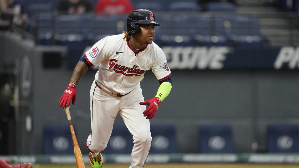 José Ramírez hace historia: primer 3B con 250 jonrones y 250 bases robadas en MLB